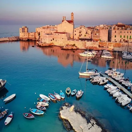 Palazzo Interno 3 * Giovinazzo