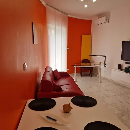 Palazzo Interno 3 *
