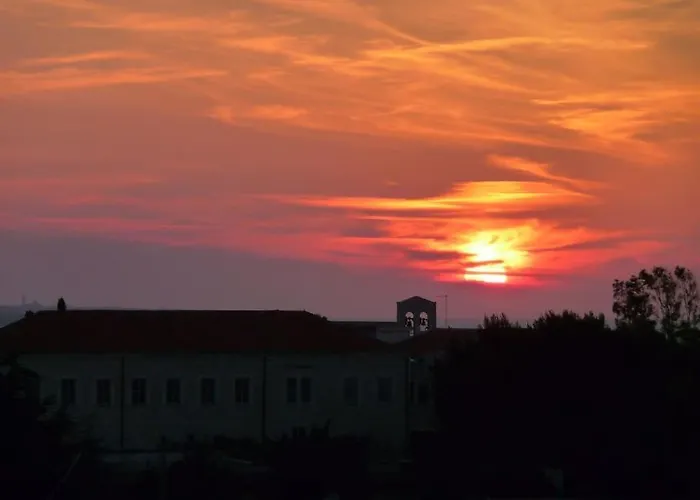 Palazzo Interno 3 * Giovinazzo